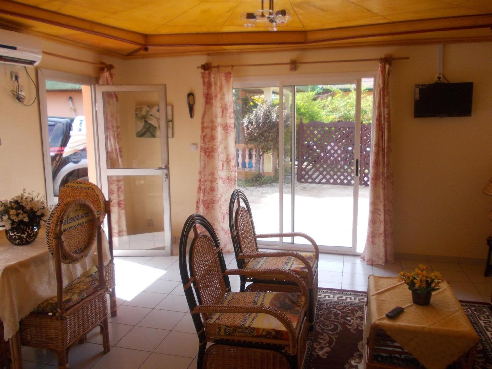 Hotel Restaurant Gites קריבי מראה חיצוני תמונה
