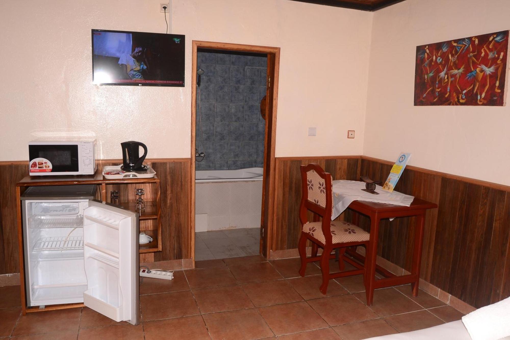 Hotel Restaurant Gites קריבי מראה חיצוני תמונה
